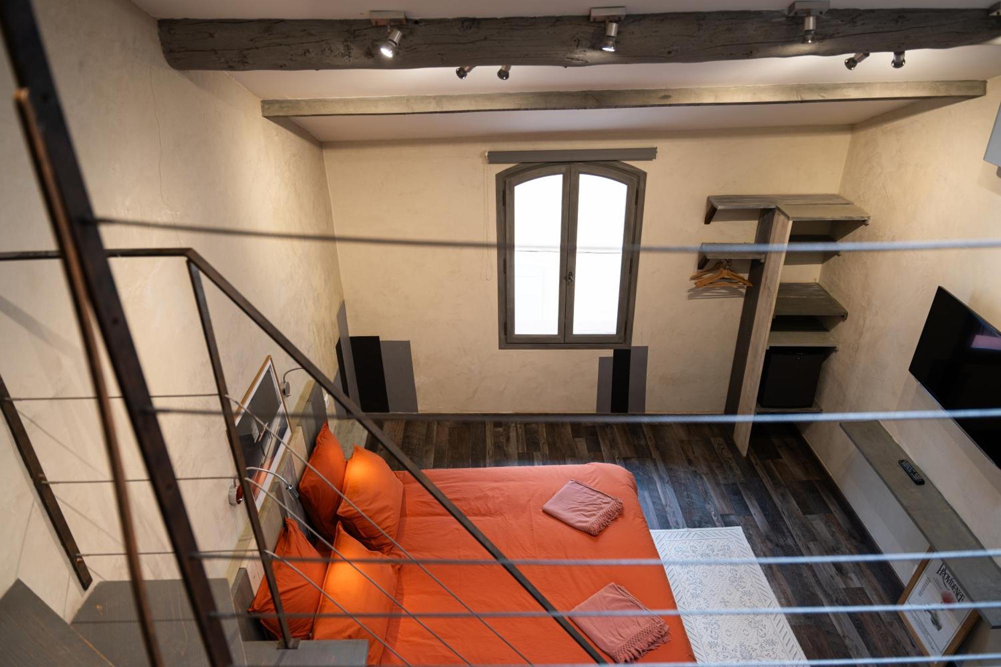 Maison De Charme En Centre-ville 4 A 6 Personnes *