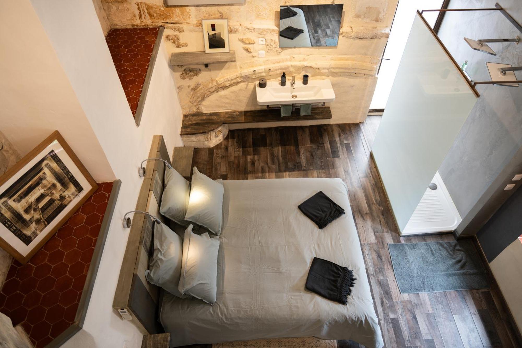 Maison De Charme En Centre-ville 4 A 6 Personnes Arles